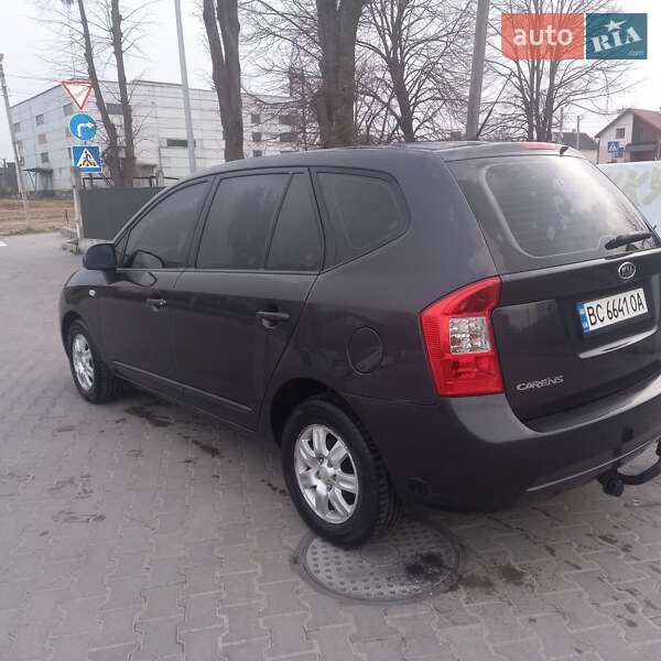 Kia Carens 2007