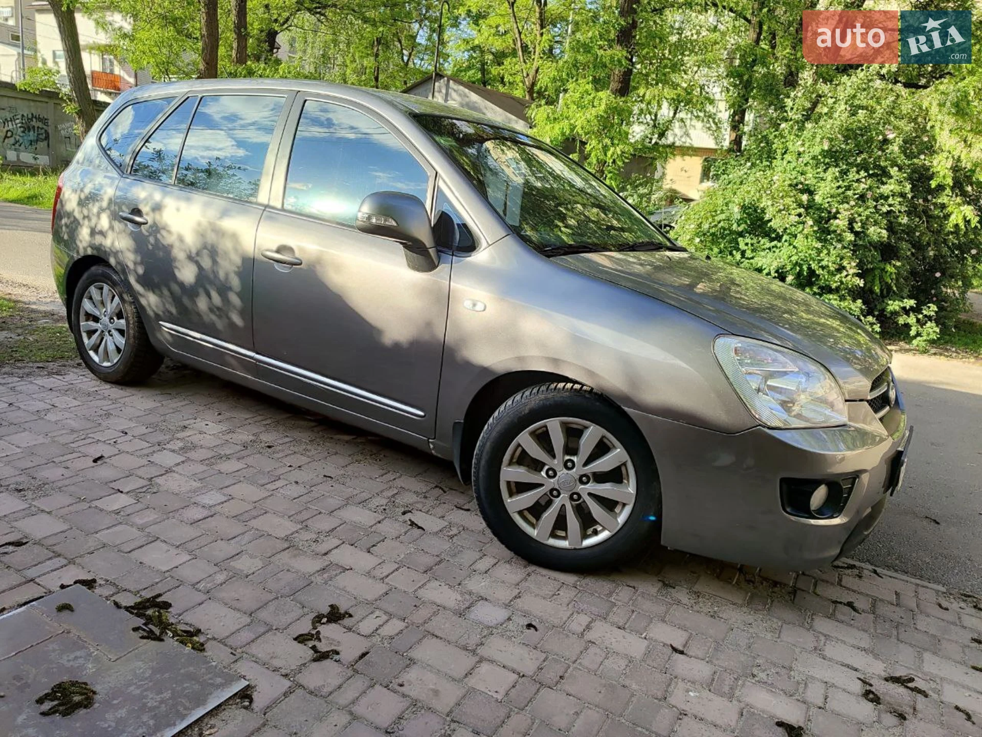 2010 Kia Carens - мініатюра 3