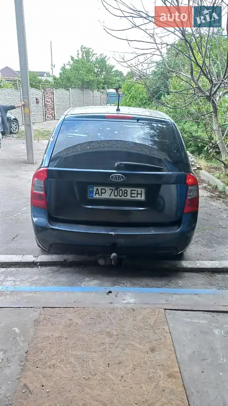 Kia Carens