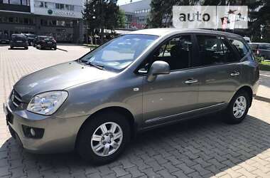 Мінівен Kia Carens 2008 в Чернівцях