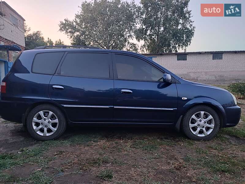 Мінівен Kia Carens 2006 в Бердичеві