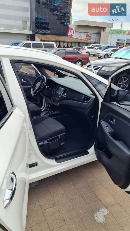 Мікровен Kia Carens 2017 в Житомирі фото 14 Мікровен Kia Carens 2017 в Житомирі