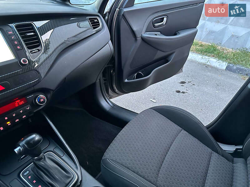 Мікровен Kia Carens 2017 в Києві