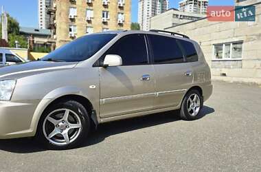 Мінівен Kia Carens 2004 в Києві