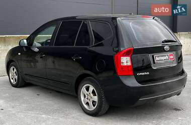 Минивэн Kia Carens 2006 в Львове