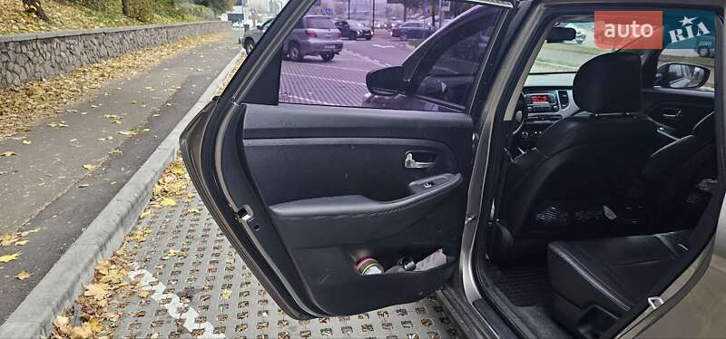 Мікровен Kia Carens 2016 в Києві фото 7 Мікровен Kia Carens 2016 в Києві