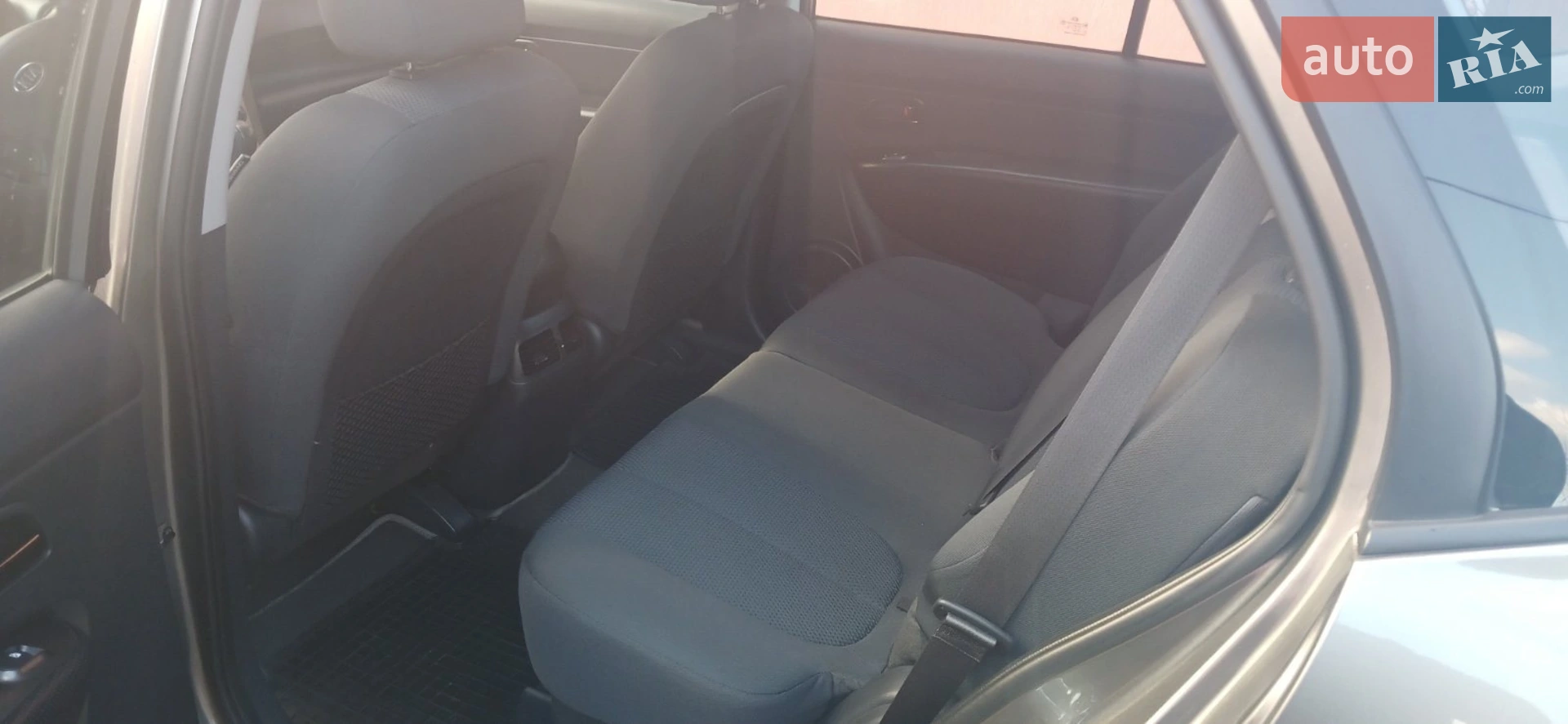 2012 Kia Carens - мініатюра 10