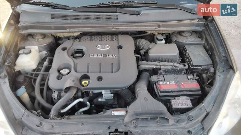 Минивэн Kia Carens 2008 в Полтаве фото 10 Минивэн Kia Carens 2008 в Полтаве