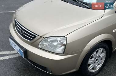 Мінівен Kia Carens 2003 в Києві