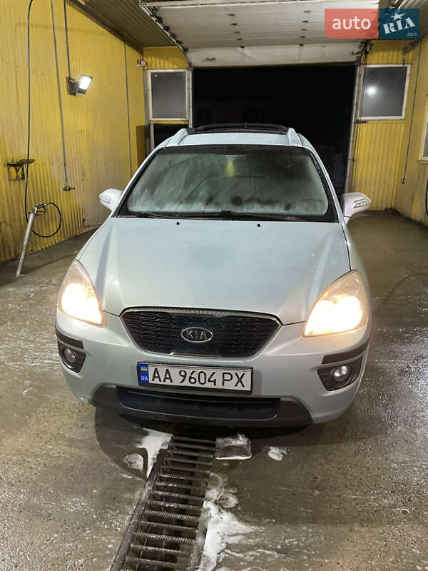 Мікровен Kia Carens 2012 в Радивиліві