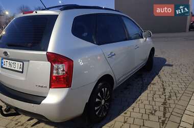 Минивэн Kia Carens 2007 в Дрогобыче