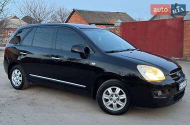 Минивэн Kia Carens 2008 в Ахтырке