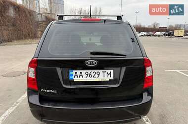 Мінівен Kia Carens 2008 в Києві