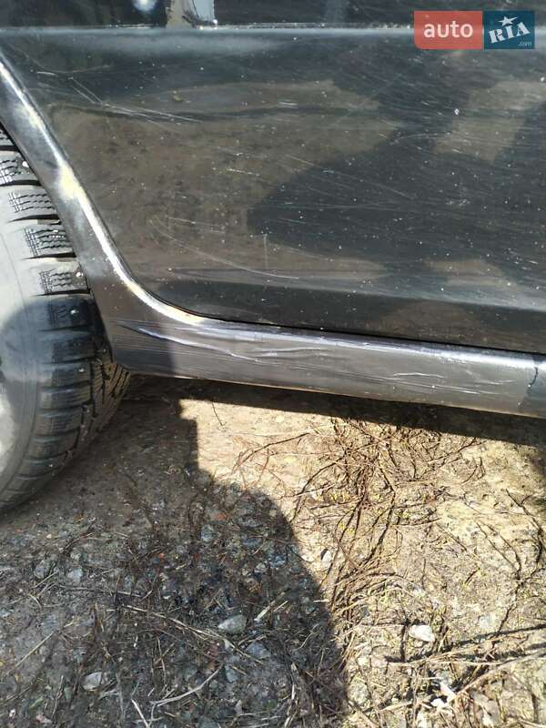 Мінівен Kia Carens 2004 в Полтаві