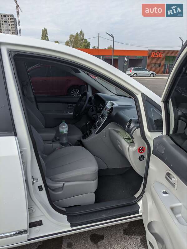 Минивэн Kia Carens 2008 в Полтаве