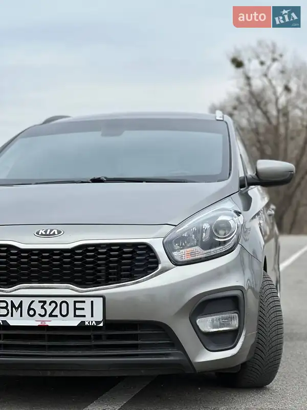 Микровэн Kia Carens 2016 в 