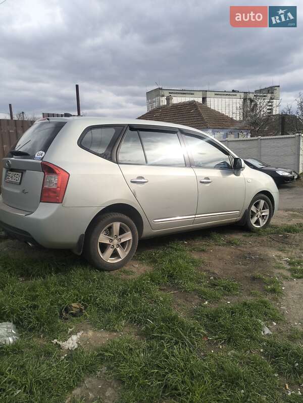 Минивэн Kia Carens 2008 в Николаеве фото 4 Минивэн Kia Carens 2008 в Николаеве