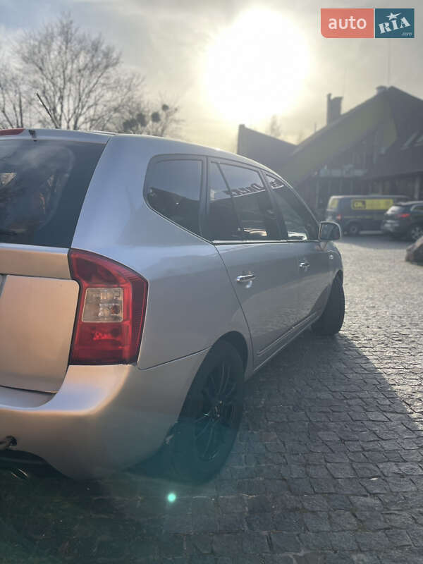 Мінівен Kia Carens 2007 в Житомирі