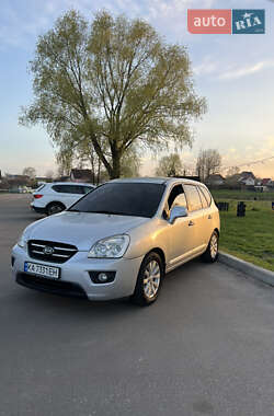 Минивэн Kia Carens 2010 в 