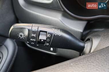 Микровэн Kia Carens 2015 в 