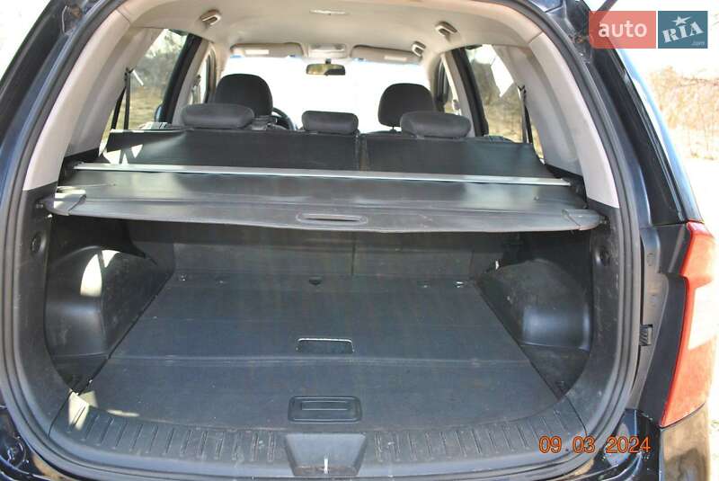 Минивэн Kia Carens 2008 в Киеве