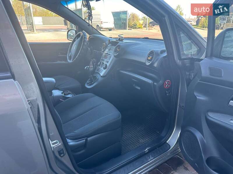 Мінівен Kia Carens 2008 в Сарнах