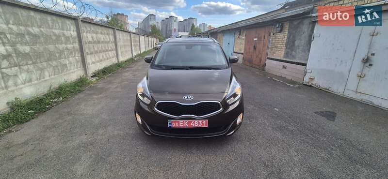 Микровэн Kia Carens 2015 в Киеве