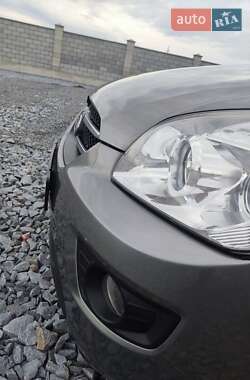 Мінівен Kia Carens 2008 в 