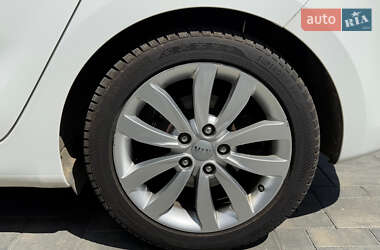 Мікровен Kia Carens 2013 в 