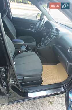 Минивэн Kia Carens 2007 в 