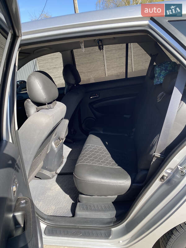 Мікровен Kia Carens 2011 в Вінниці