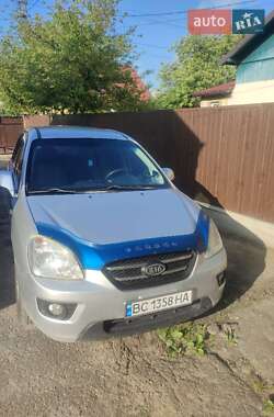 Минивэн Kia Carens 2008 в Ивано-Франково