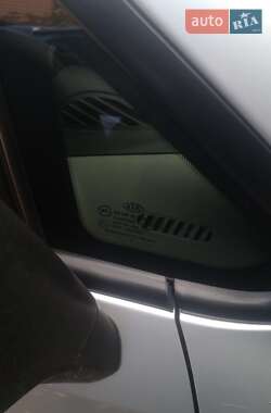 Мінівен Kia Carens 2008 в 