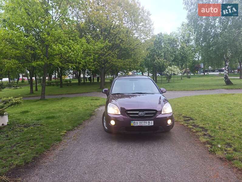 Мінівен Kia Carens 2008 в Хмельницькому
