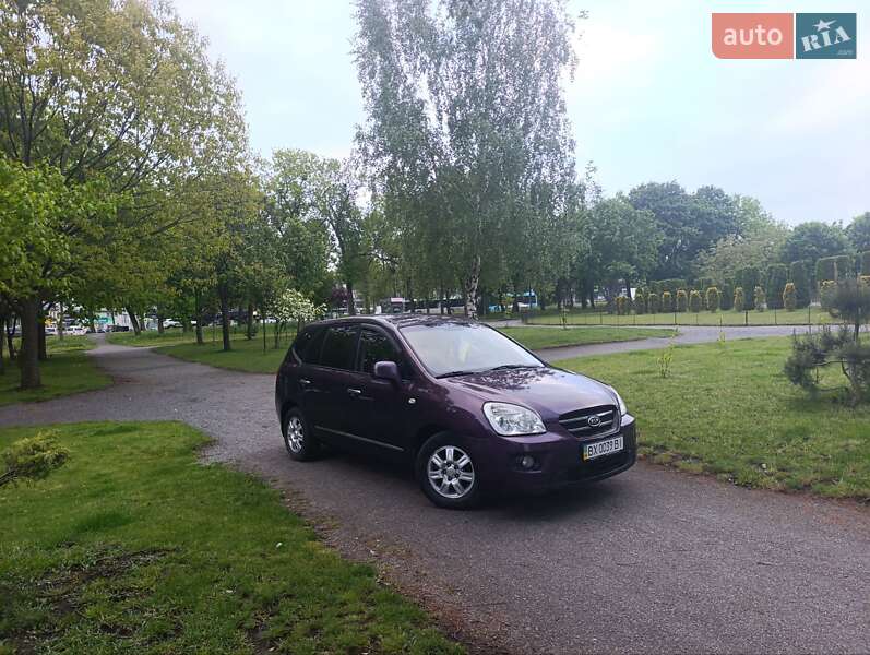 Мінівен Kia Carens 2008 в Хмельницькому