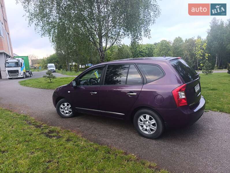 Мінівен Kia Carens 2008 в Хмельницькому