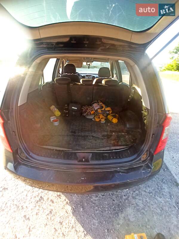 Мінівен Kia Carens 2008 в Одесі