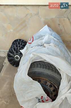 Мікровен Kia Carens 2011 в 
