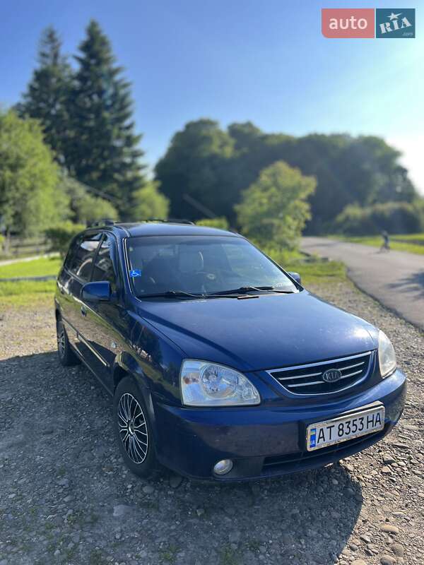 Минивэн Kia Carens 2005 в 
