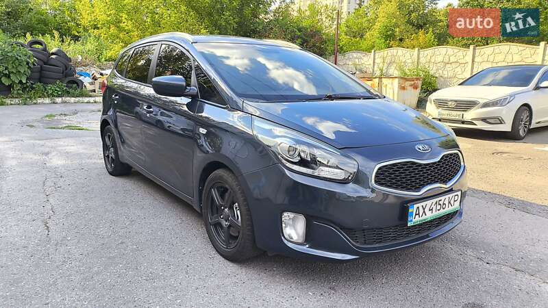 Микровэн Kia Carens 2015 в Харькове