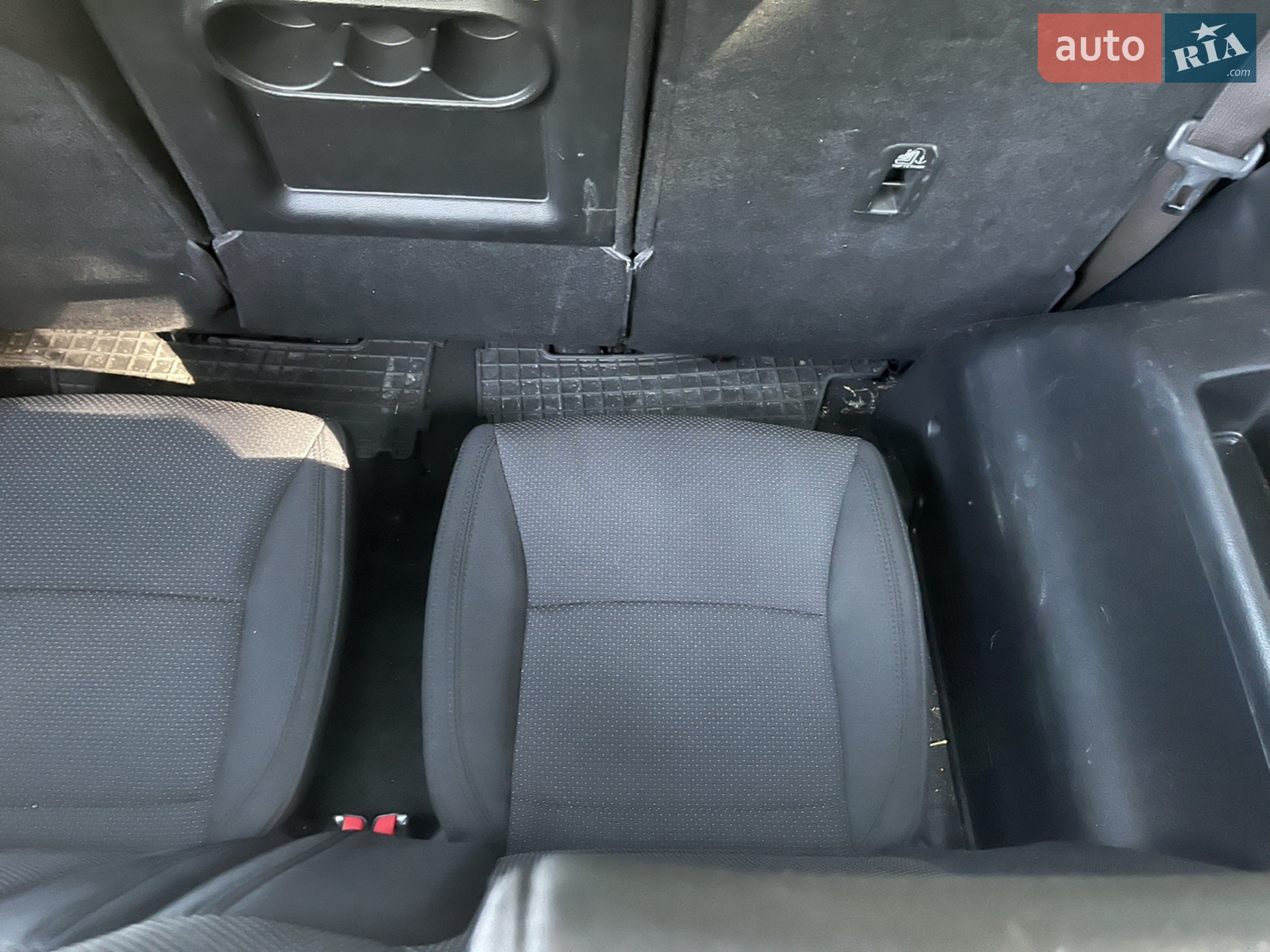 2013 Kia Carens - мініатюра 51