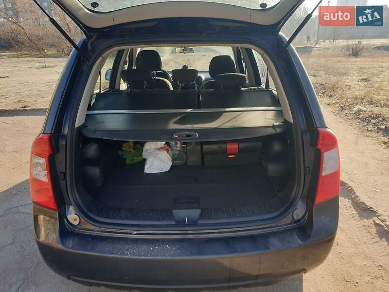 Минивэн Kia Carens 2008 в Каменском фото 2 Минивэн Kia Carens 2008 в Каменском