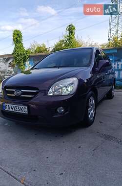 Мінівен Kia Carens 2008 в Києві