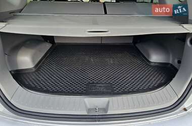 Минивэн Kia Carens 2008 в 