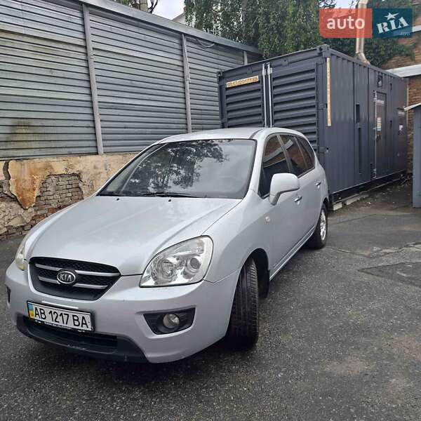 Мінівен Kia Carens 2008 в Вінниці