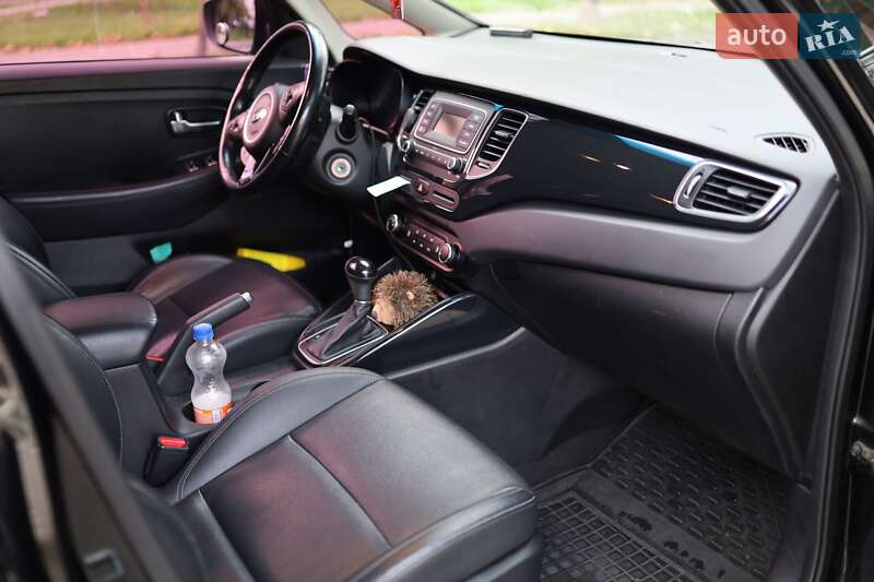 Микровэн Kia Carens 2017 в Киеве фото 14 Микровэн Kia Carens 2017 в Киеве