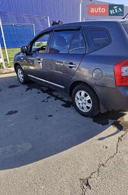 Минивэн Kia Carens 2008 в Виннице