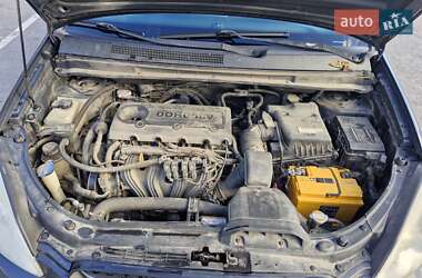 Минивэн Kia Carens 2008 в Виннице