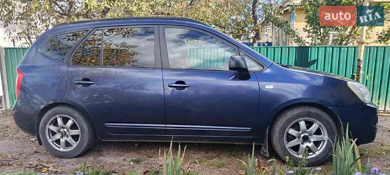 Минивэн Kia Carens 2009 в Коростене фото 3 Минивэн Kia Carens 2009 в Коростене