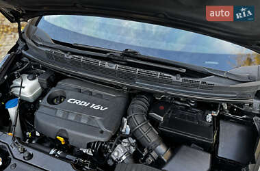 Микровэн Kia Carens 2014 в 